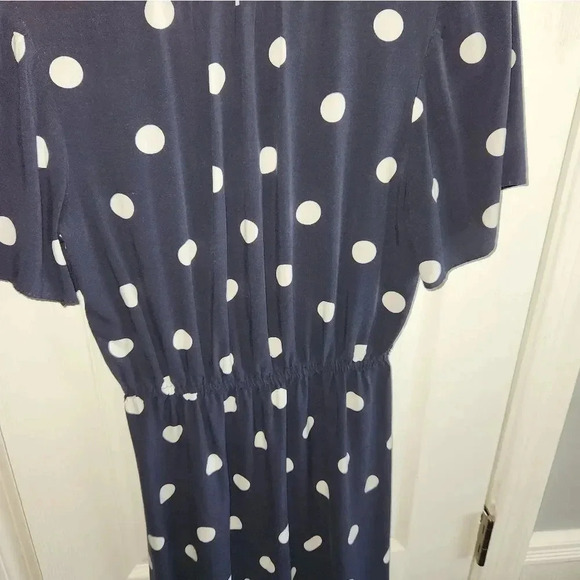 Loft brand navy blue dress‎ with white Polka Dots - Picture 9 of 12